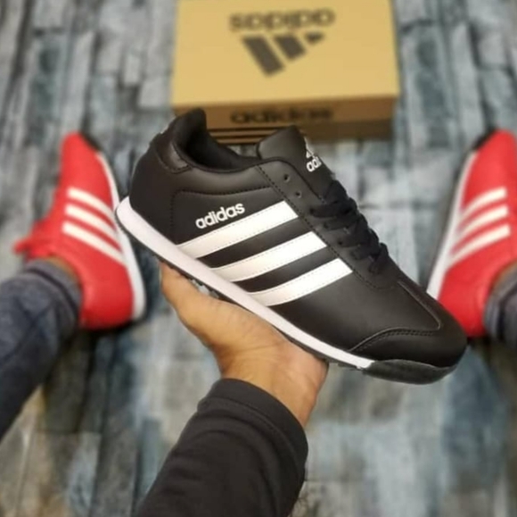 Adidas Somoa Sneakers - Picture 2 of 4